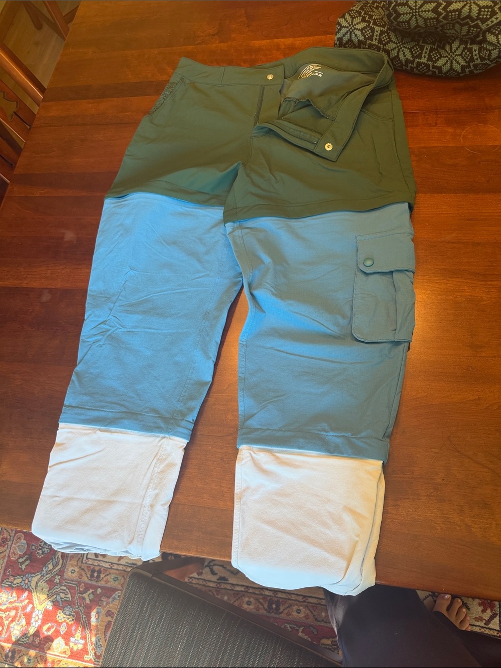 Outdoor Voices Women’s Colorblock Cargo Pants - Olive, Teal & White